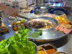 -哈哈碳都·牛肋条无限自助烤肉(宝龙店)