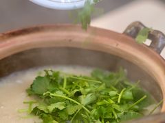 鲍鱼鱼片粥-品记潮汕砂锅粥(湖东路店)