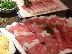 -月满大江经典火锅(任城路店)