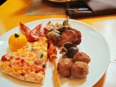 -上海西藏大厦万怡酒店Momo Cafe(徐汇店)