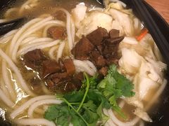 -鑫花溪牛肉米粉(凤凰街创始总店)