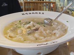 -严记小天府酸菜鱼(西四路店)