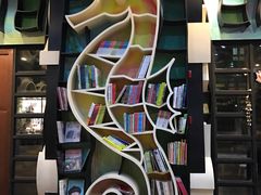 -钟书阁(松江泰晤士小镇店)