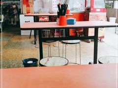 大堂-董记冒节子肥肠粉