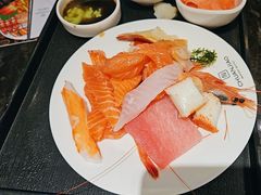 -川骄海鲜自助(王府井奥莱UP TOWN店原世界之花店)