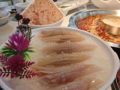 -茅草房·河畔园林火锅