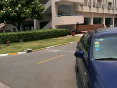 -上海市浦东外事服务学校