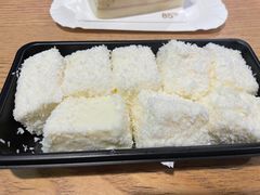 椰丝牛奶小方-85度C(深圳佳宁娜店)