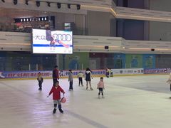 -冠军冰场CHAMPION RINK(凯德广场店)