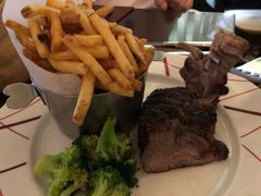 -db Bistro & Oyster Bar by Daniel Boulud(滨海湾金沙店)