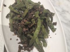 -渝信川菜 · 川味家常菜(财富购物中心店)