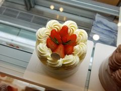 -花花卷卷·鲜食蛋糕(静安久光百货店)