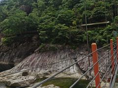 -燕子河大峡谷天坑仙境