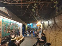 等位区-多哥水傣味餐厅(司马巷店)