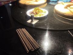 -鱼窝棚柴火铁锅炖(富山屯店)