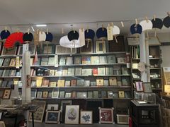-邊城書店