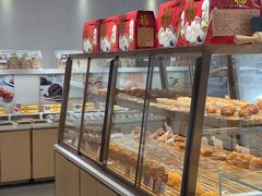 面包甜点陈列柜-津乐园(南北大街店)