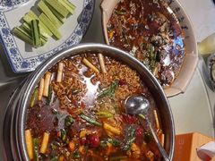 -牟记江湖重庆地标特色菜鱼蛋海鲜羊蝎子(巴南区黑金冠十多年好店)