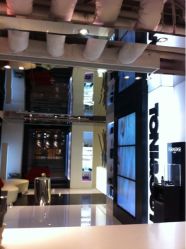 前台-TONI&GUY