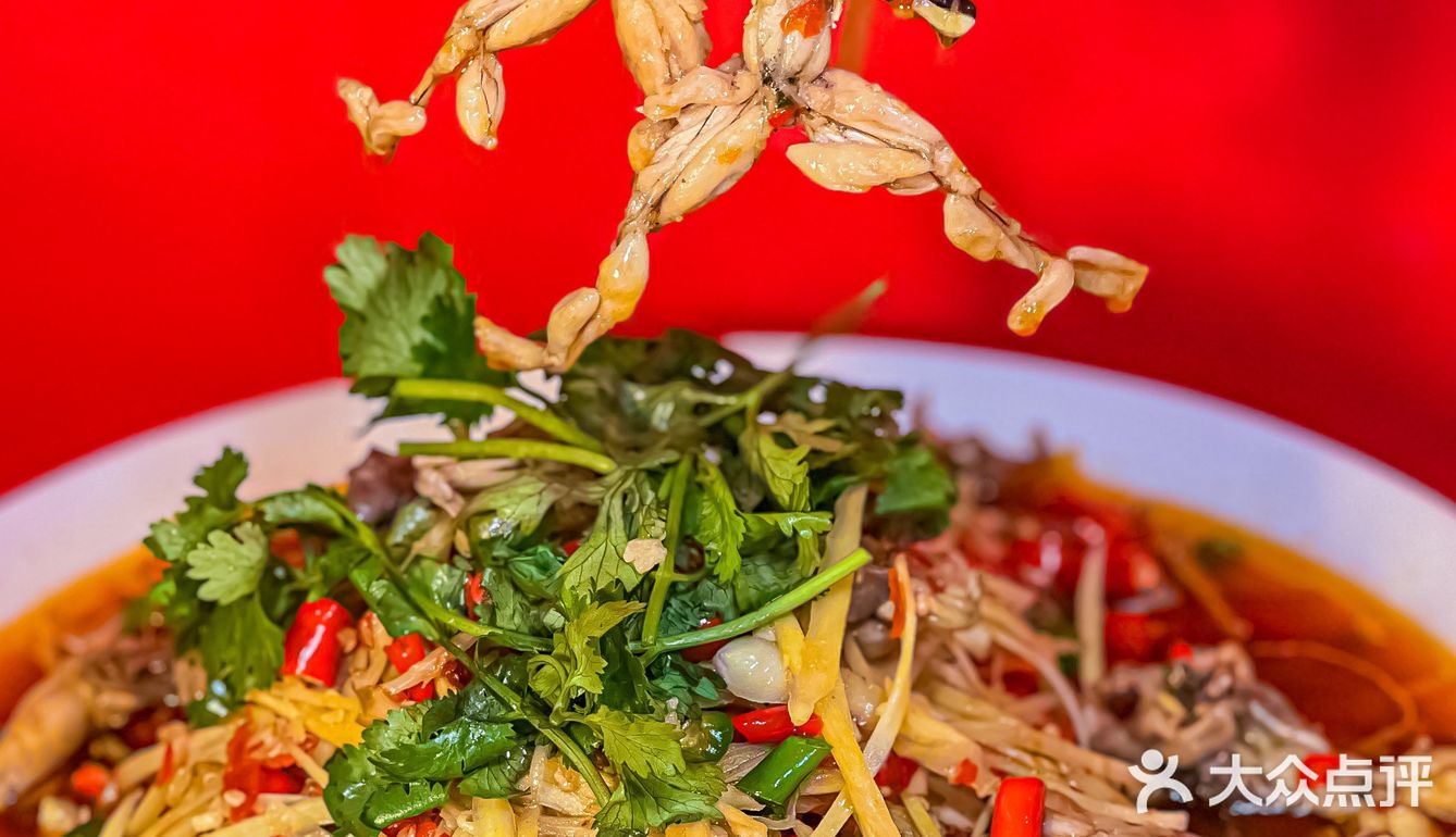 🔥爆辣辣的正宗自贡菜，嘴皮都辣入味儿了还要吃😋