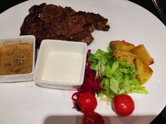 -Efes Turkish & Mediterranean Cuisine 艾菲斯餐厅(陆家嘴店)