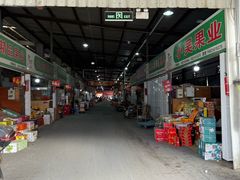 -上海龙吴水胜海发市场