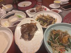 -粤尚腾香居中餐厅(首都机场希尔顿店)