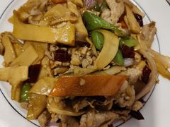 兴坪小炒肉-老街坊餐吧