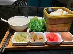 -喜鹊愉家酒店(郑州曼哈顿博览中心地铁站店)