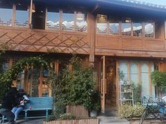-猫的天空之城概念书店(丽江古城饮玉巷店)