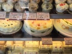 -红宝石·鲜奶小方·海派西点房(南丹店)