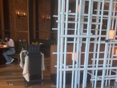 -松咖啡自助餐厅·松北香格里拉