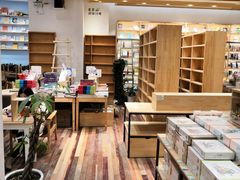 -猫的天空之城概念书店(印象城购物中心店)