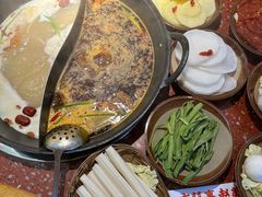 -赵美丽·重庆社区火锅·直营店(火车东站·中豪国际店)