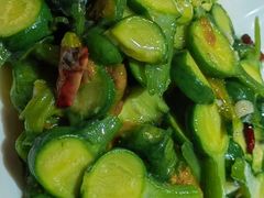 清炒南瓜花-阿才景东带皮牛肉馆(茶林苑店)