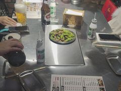 -马路牙子烧烤音乐酒馆(望京店)