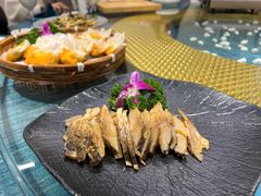 -华凌山庄·隐湖栖