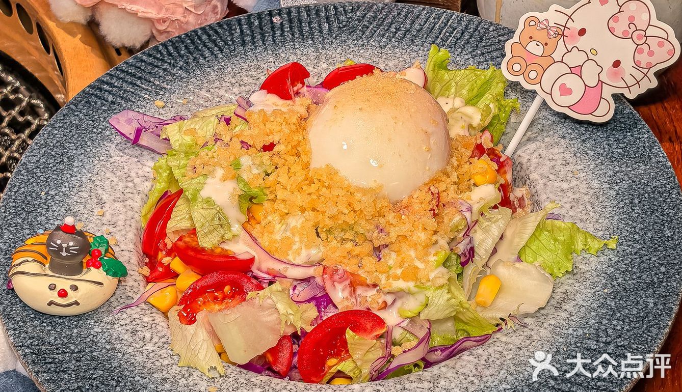 就在万象城🎄有Kitty猫的圣诞烧肉来啦！