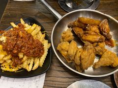 原味炸鸡和酱油鸡双拼-MI WU FACTORY米屋美食工厂餐厅(绿地店)