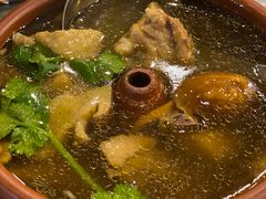 野生菌汽锅鸡-小厨子私房菜·云南美食店