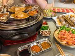 -围炉肉舍•炭烤活鳗•丹东海鲜烤肉(步行街店)