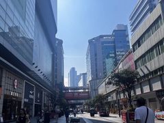 -晴天里酒店(春熙路太古里店)