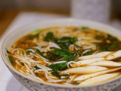 -粉八·云南米线·建水烧烤(常熟路店)