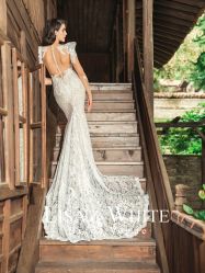 -Renee芮亦婚纱