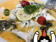 青柠酸汤煮鲈鱼-宴南庭·闽味私房菜