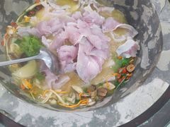 -姚记抚仙湖石锅鱼庄
