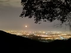 -鬼笑石后山停车场