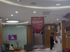 -雅悦齿科(顾村公园店)