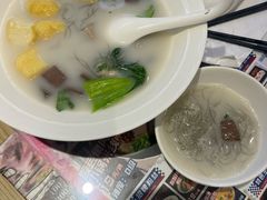 -大脸鸭记鸭血粉丝·小锅米线(水游城店)