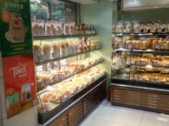 面包甜点陈列柜-长乐饼屋(荔湾店)